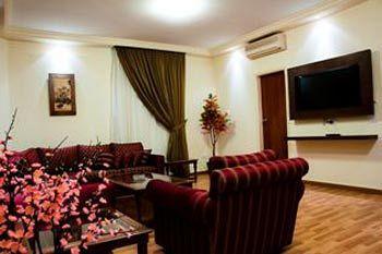 Hotel White House