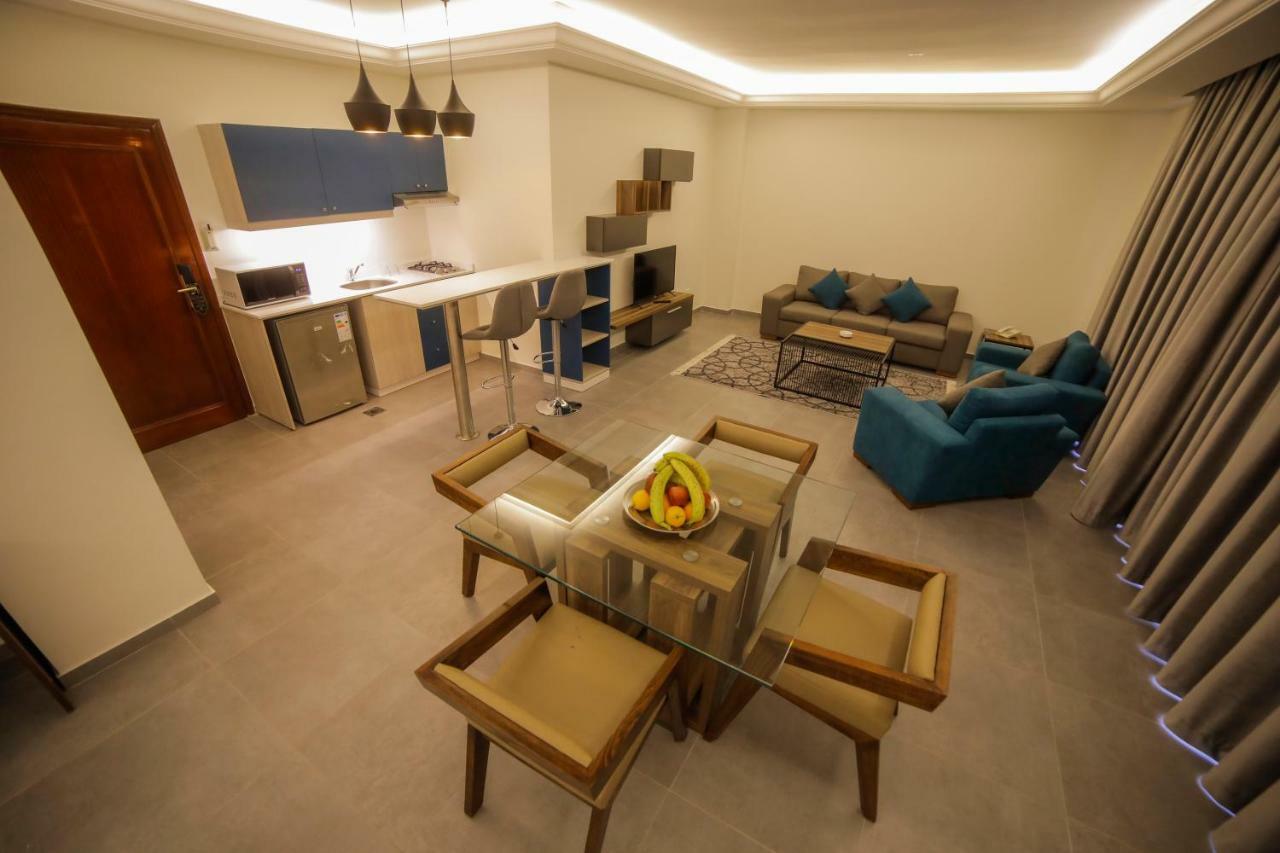 White House Hotel 4*